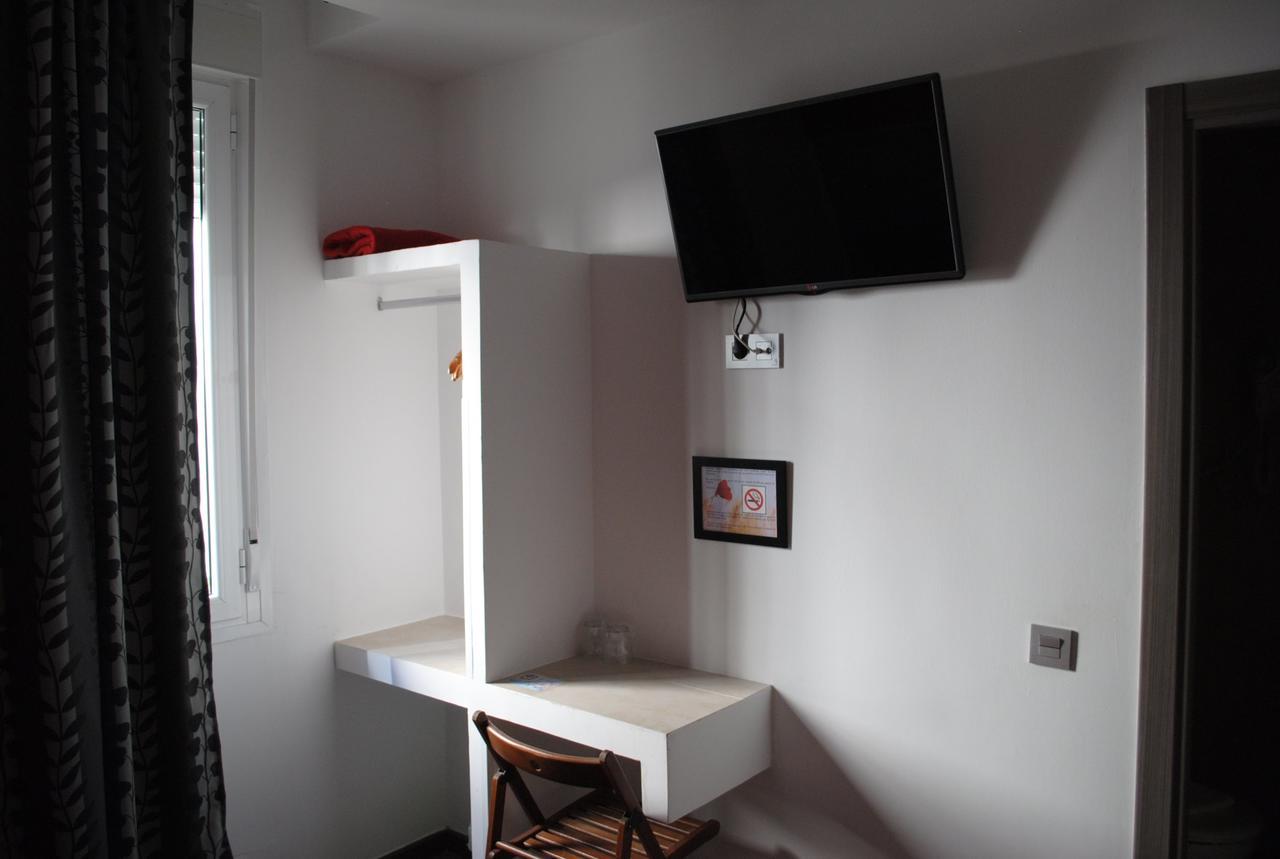 Hostal Abril Madrid Exteriér fotografie