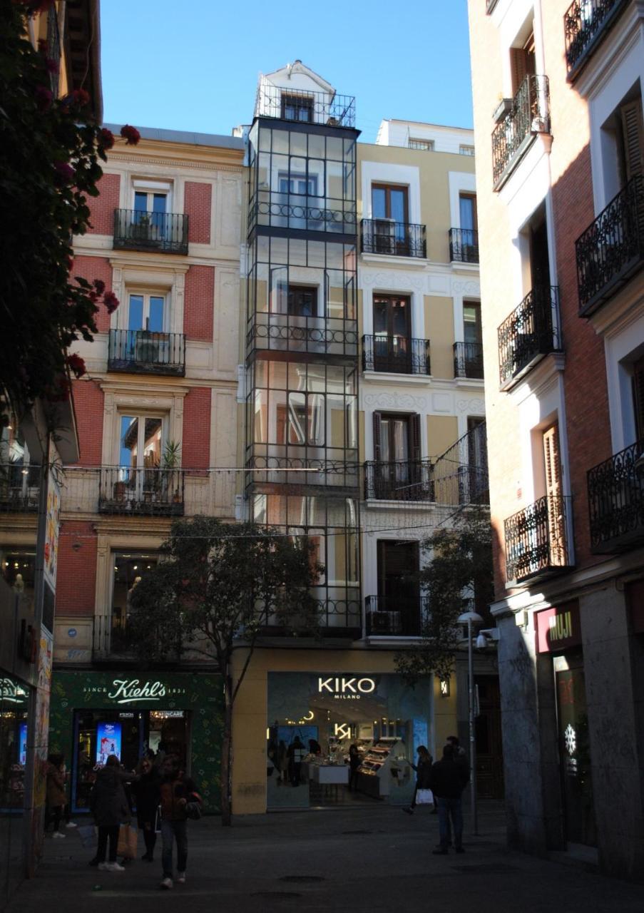 Hostal Abril Madrid Exteriér fotografie